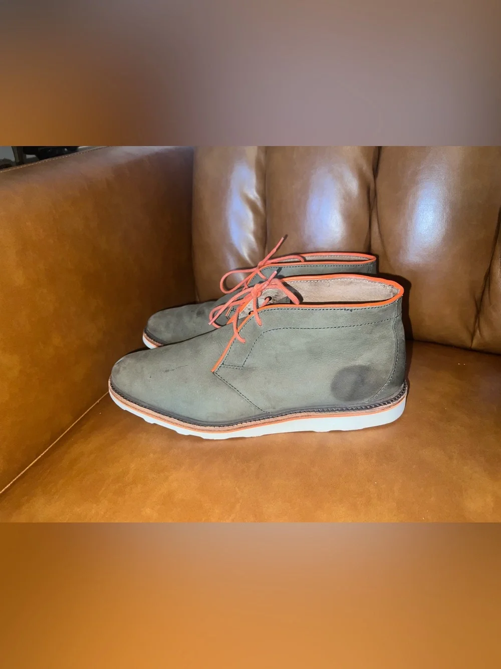 Polo Ralph Lauren Whiston Chukka Boots in an army green/orange trim size 10.5D